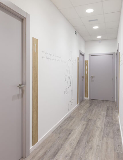 實(shí)色漆飾面平板門(mén)