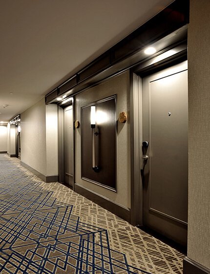 實(shí)色漆飾面平板門(mén)